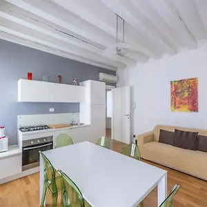 rialto-suite-due-camere.hotelslidodijesolo.com/